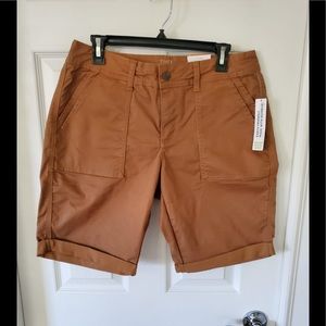 Women's relaxed fit Bermuda short